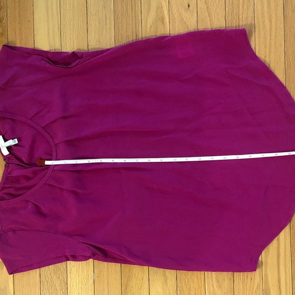 Barbiecore - Joie Size Small - Silk Pleated Blouse - Worn Once - Picture 3 of 6